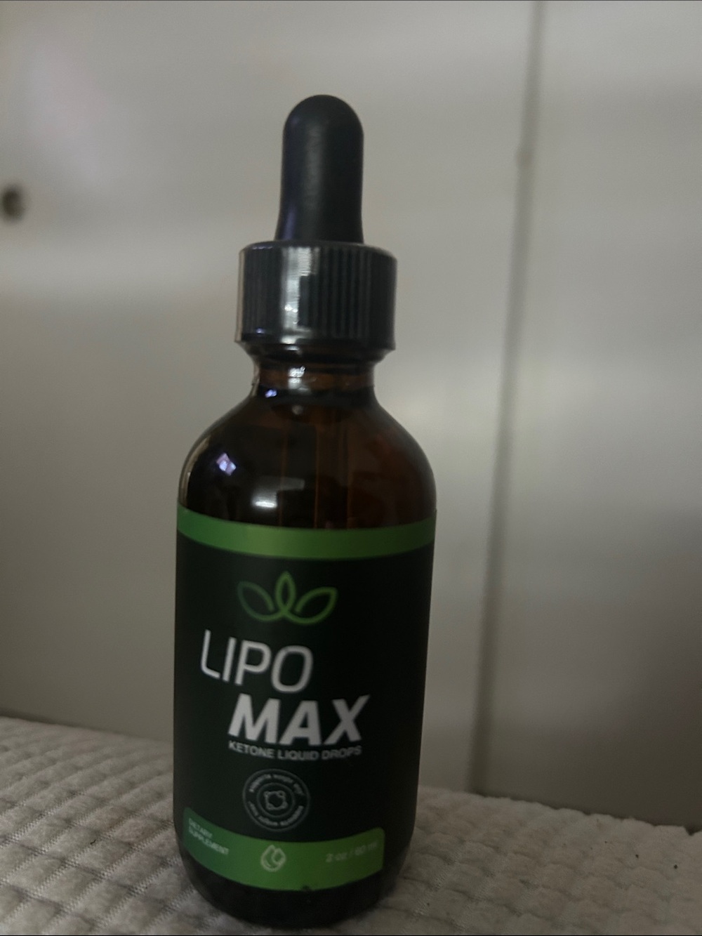 Green Serum Dropper — Lightweight. 1 dropper full  on tongue